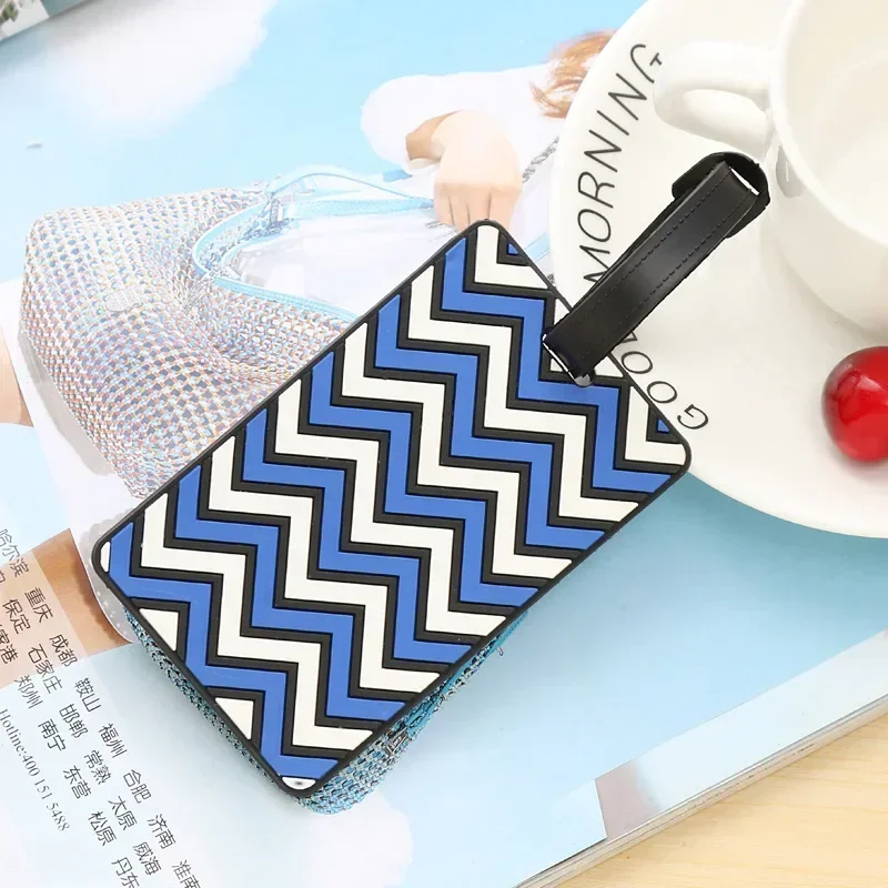 Tag bagasi geometris untuk wan - Men Accessories Name ulasan dan harga
